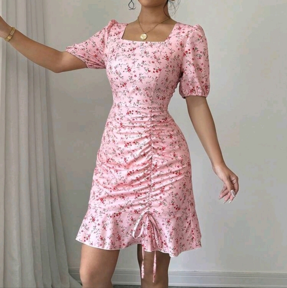 Pink Ditsy Floral Drawstring Ruffle Hem Mini Dress - Picture 3 of 4